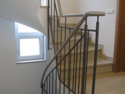 Innengelaender Edelstahl lackiert-062
